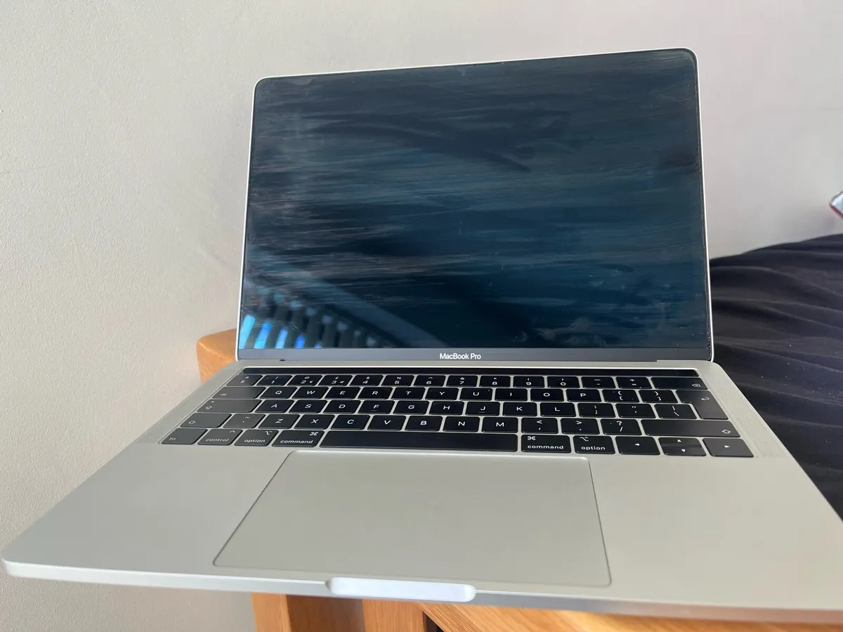 Macbook Pro 2019, 13.3 inch (128GB) - Image 3