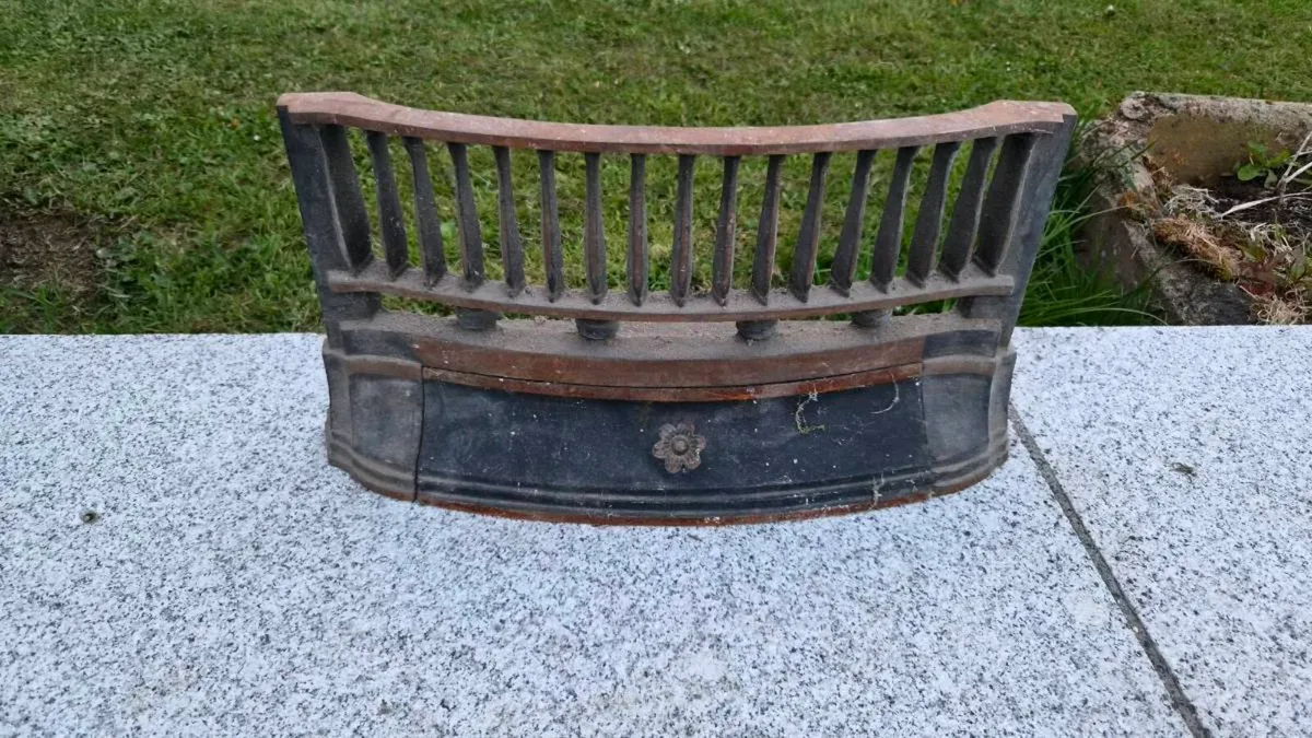 Fire front for fire grate - Image 2