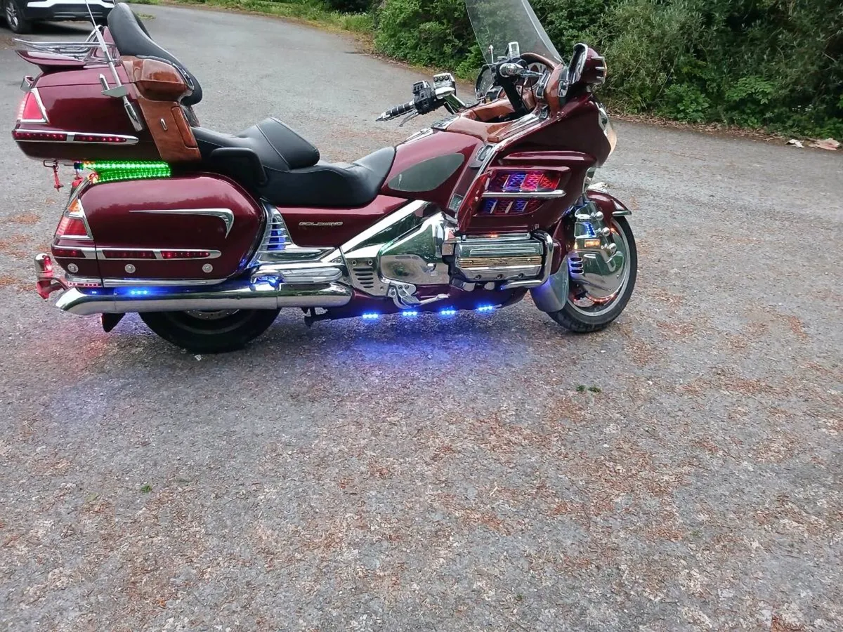 05 Honda Goldwing - Image 3