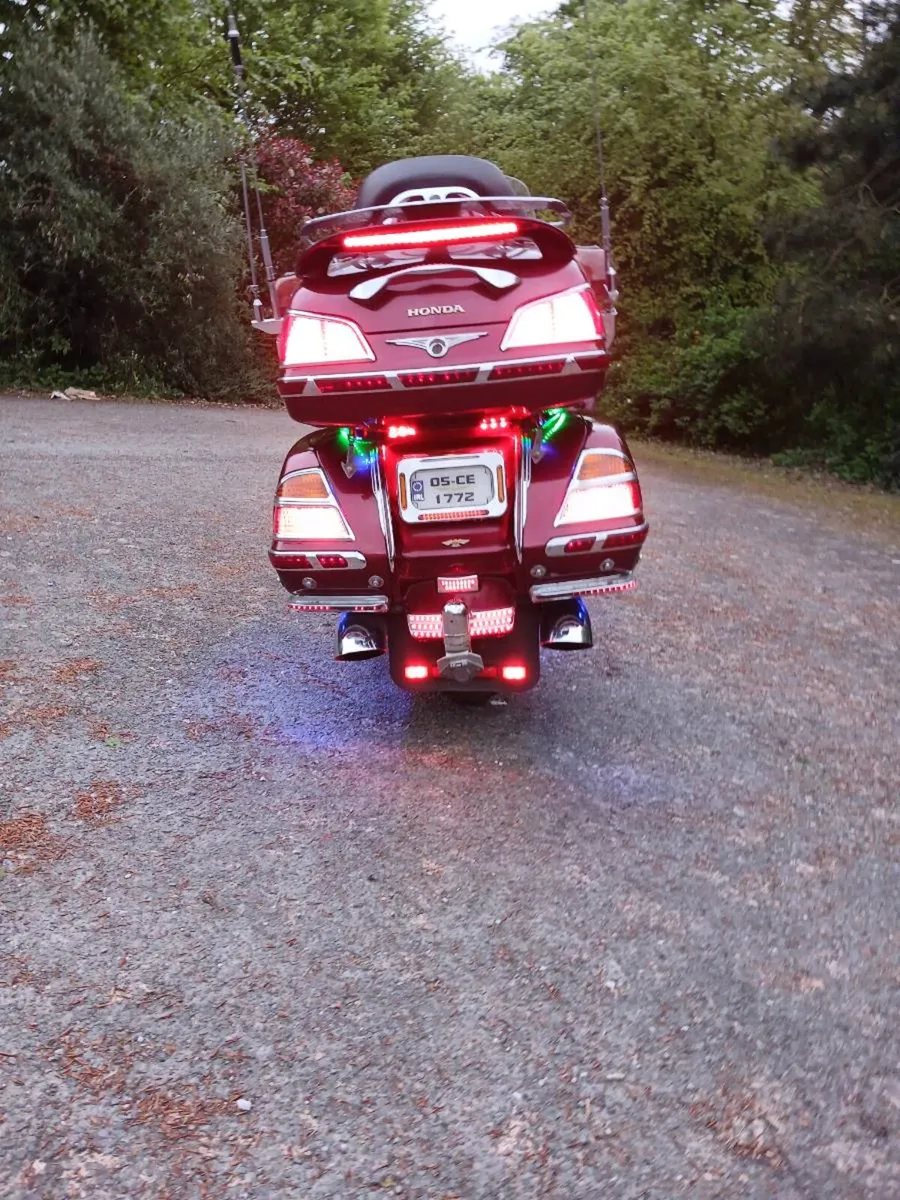 05 Honda Goldwing - Image 4