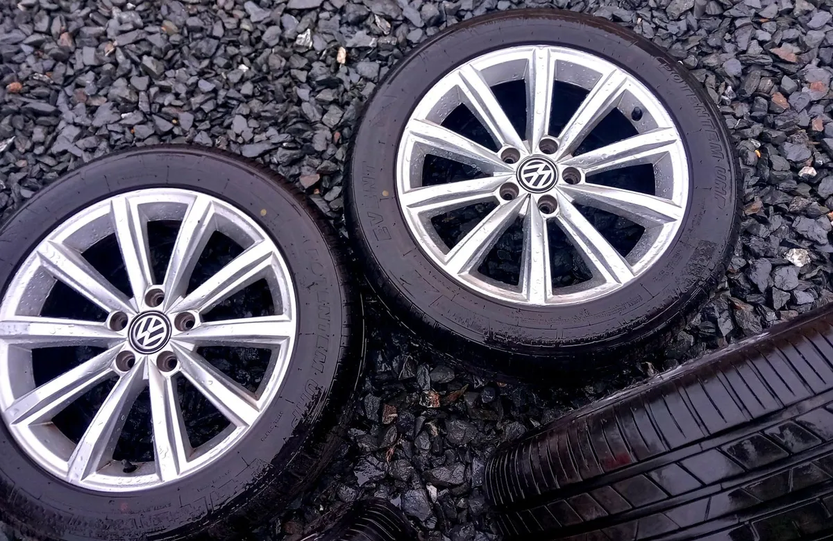 17inch 5x112 alloys immaculate condition - Image 2