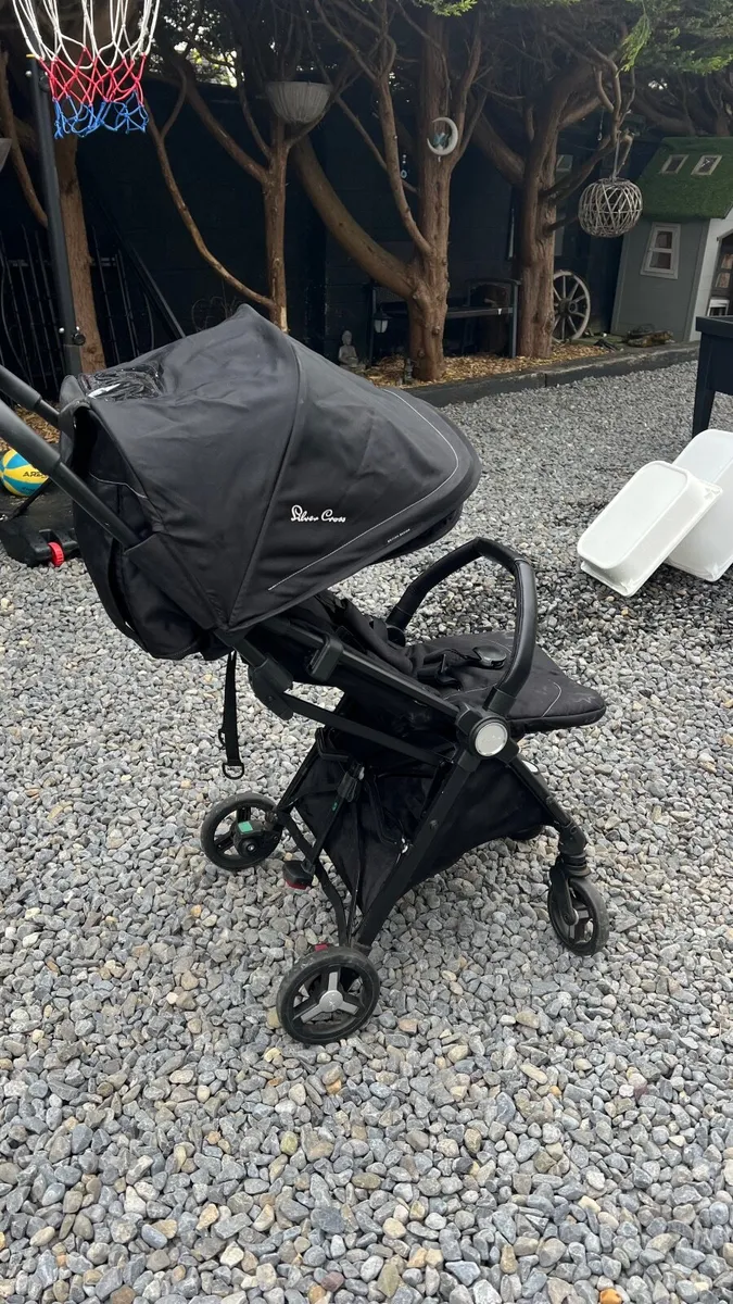 Silver Cross Lightweight Buggy - Image 1