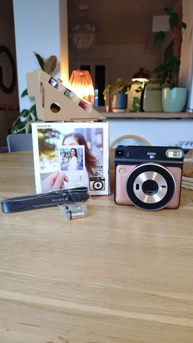 Fujifilm Instax SQ6 Instant Camera - Image 1