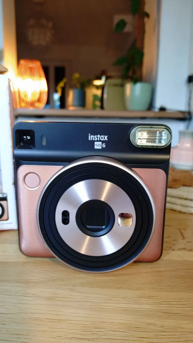 Fujifilm Instax SQ6 Instant Camera - Image 2