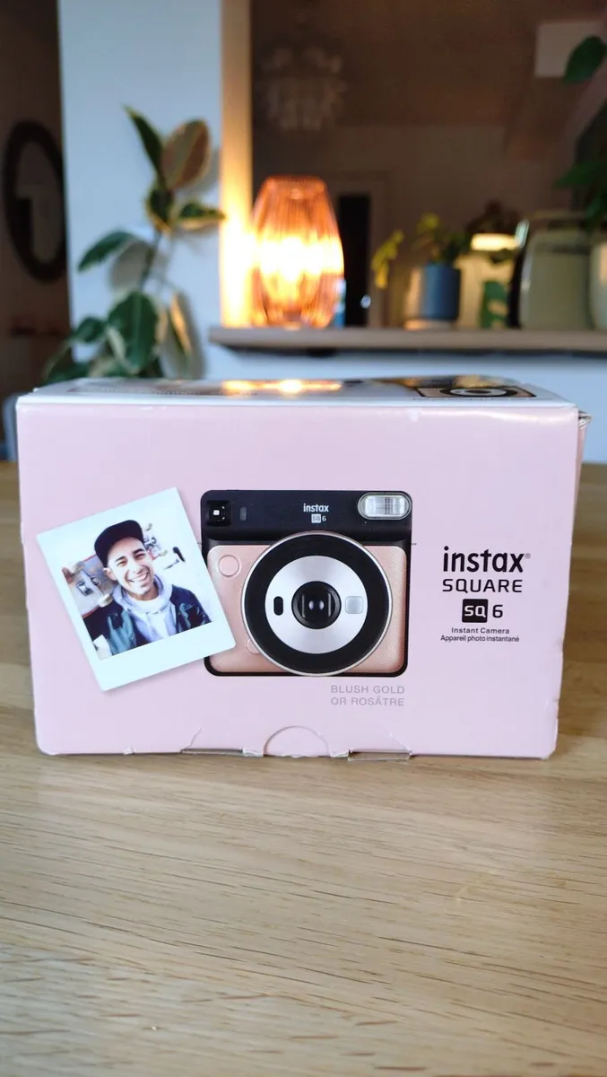 Fujifilm Instax SQ6 Instant Camera - Image 4