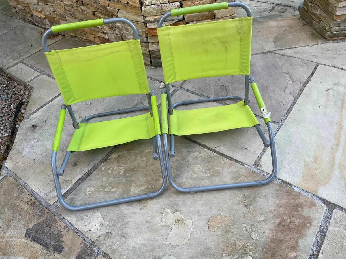 2 Kids Beach Chairs