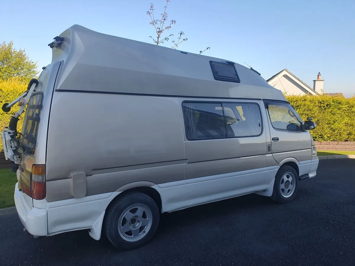 Toyota hiace motorhome - Image 4