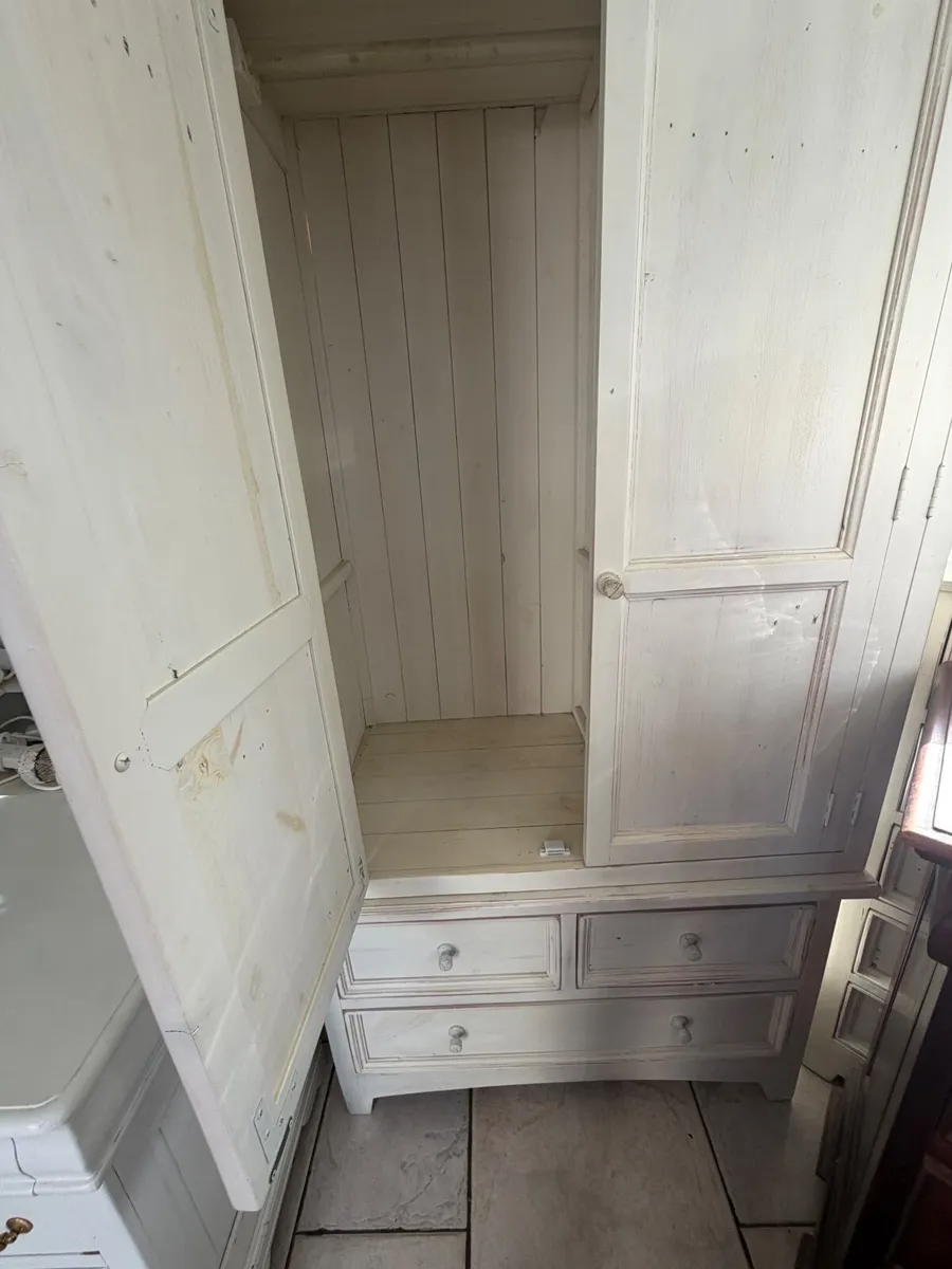 Furniture - Image 4