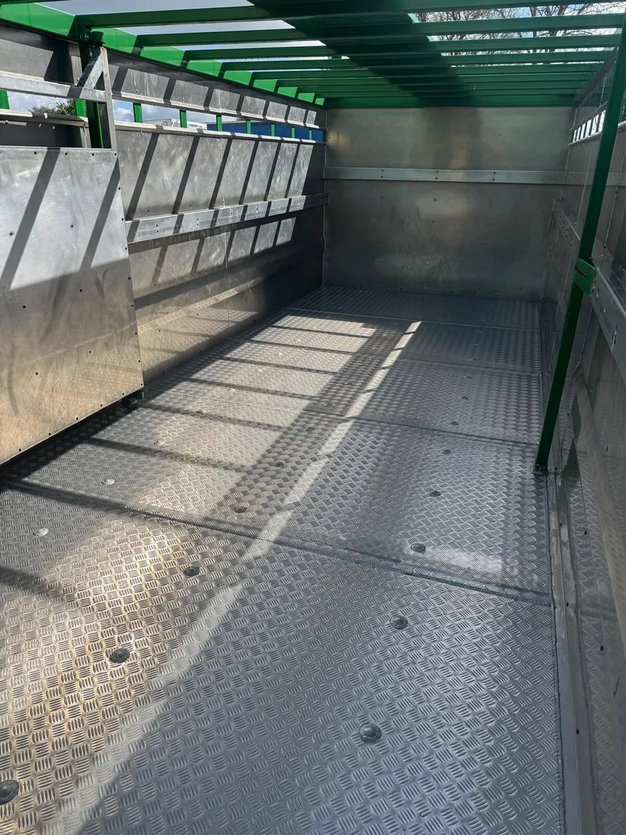 Broughan cattle livestock Trailer - Image 2