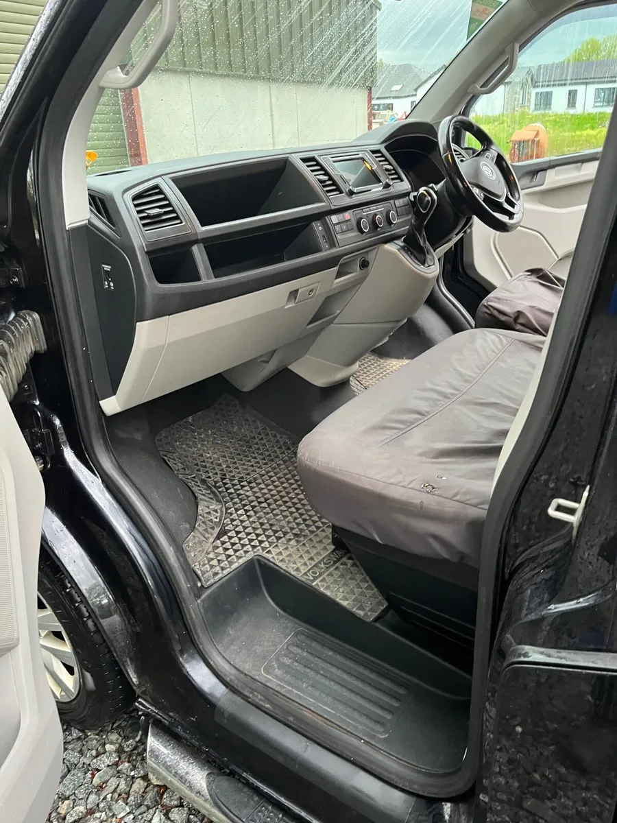 Volkswagen Transporter 2016 - Image 3