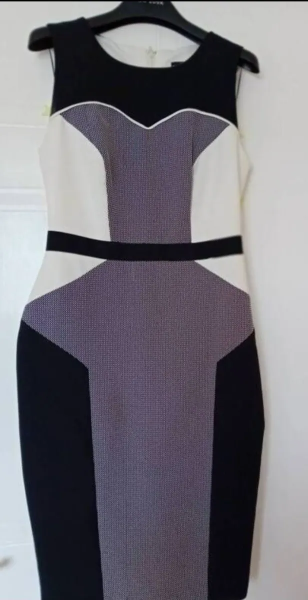 Ladies Formal Dress UK8 - Image 3