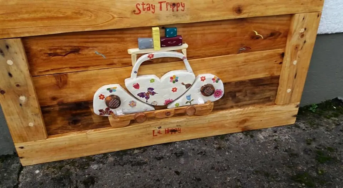 Rustic Stay Trippy hippy bug wood art wall sign. - Image 3