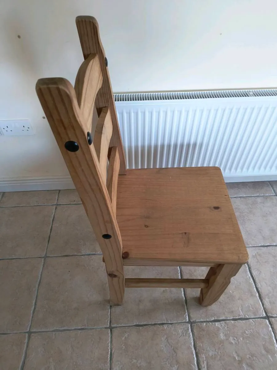 PINE TABLE + 6 CHAIRS - Image 4