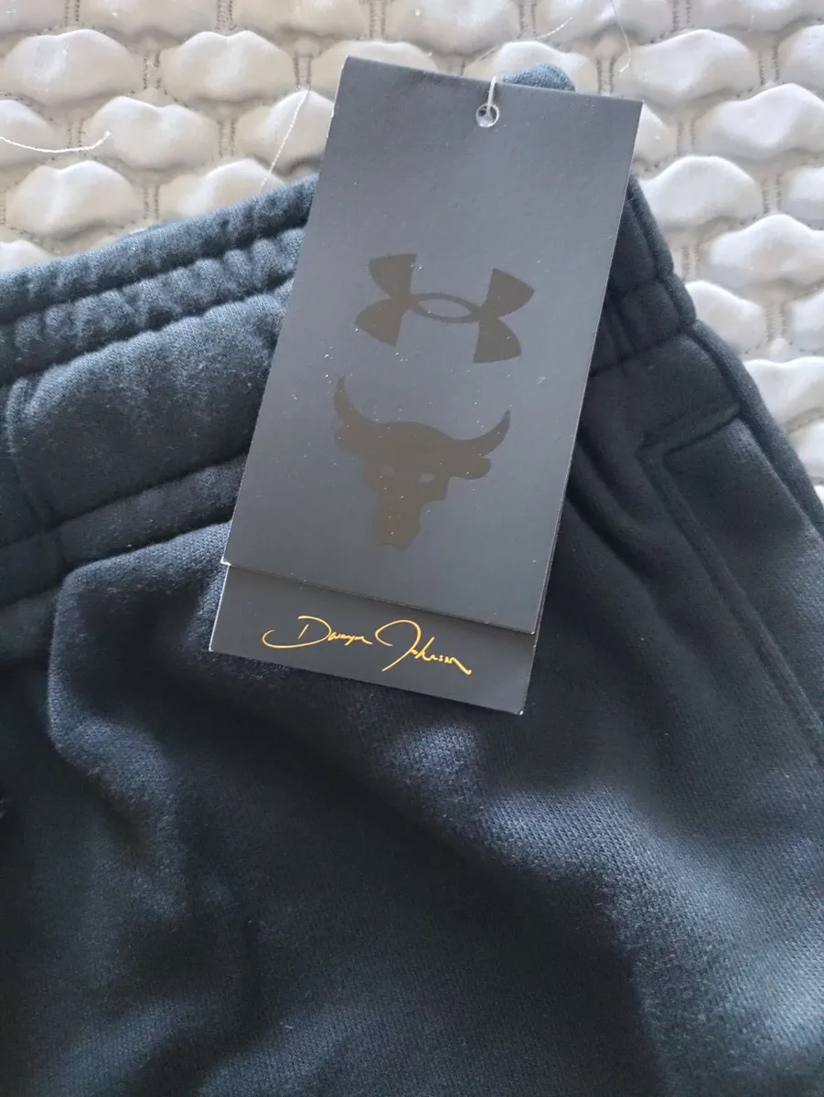 UA Project Rock Shorts L New - Image 3