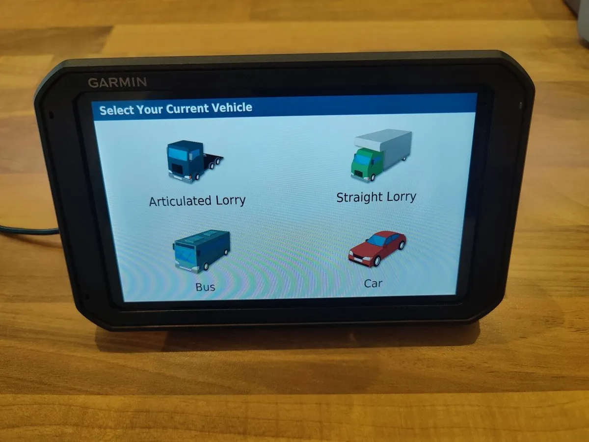 Garmin dezlcam 785 HGV sat nav - Dashcam - Europe - Image 2