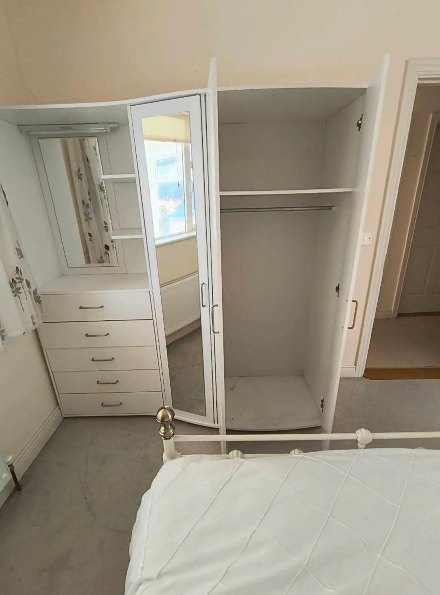 Wardrobe - Image 2