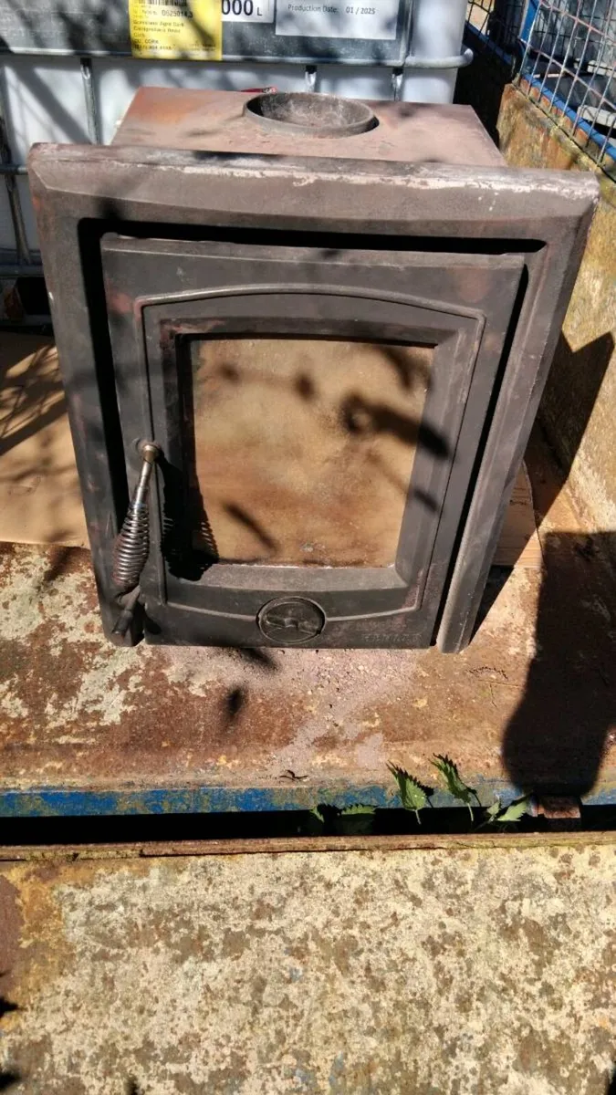 Insert stove - Image 1