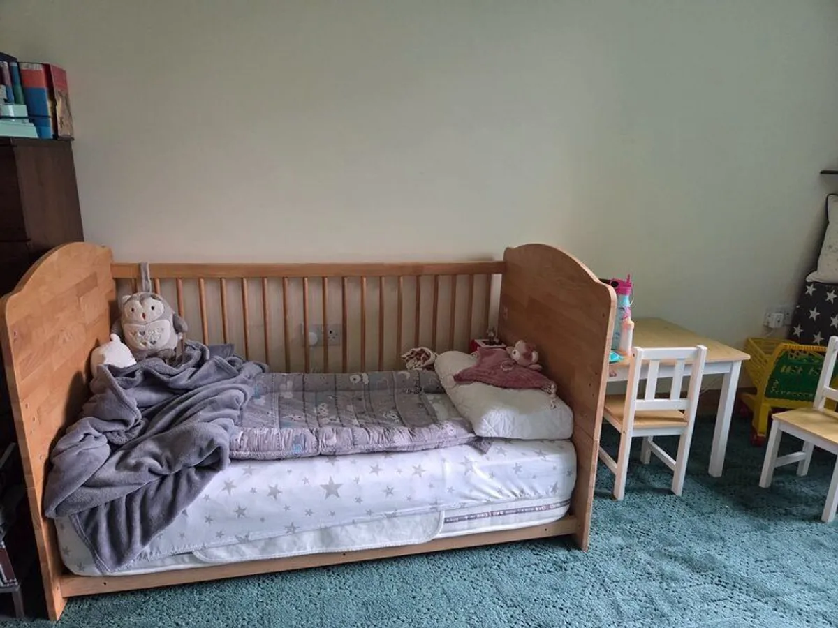 Cot bed - Image 2