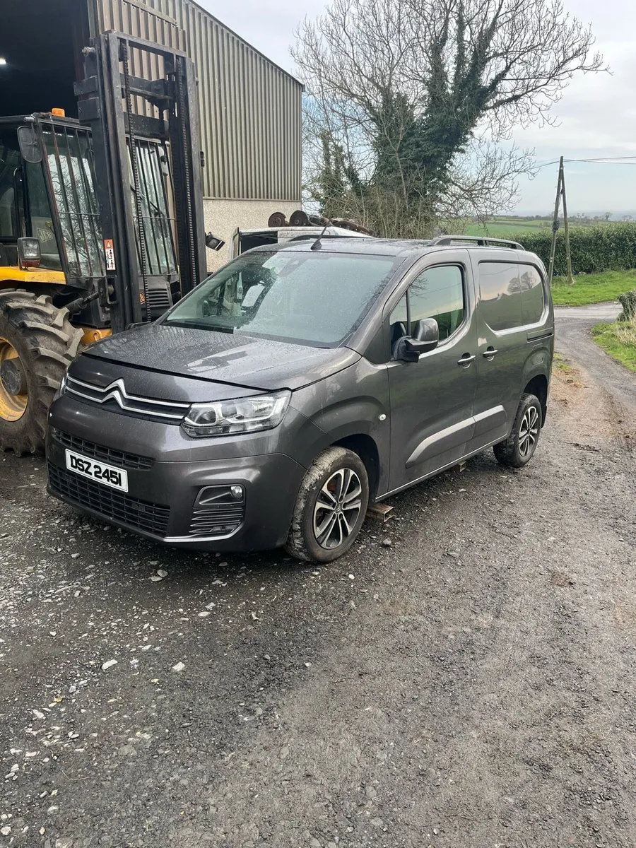 Citroen Berlingo breaking for parts - Image 1