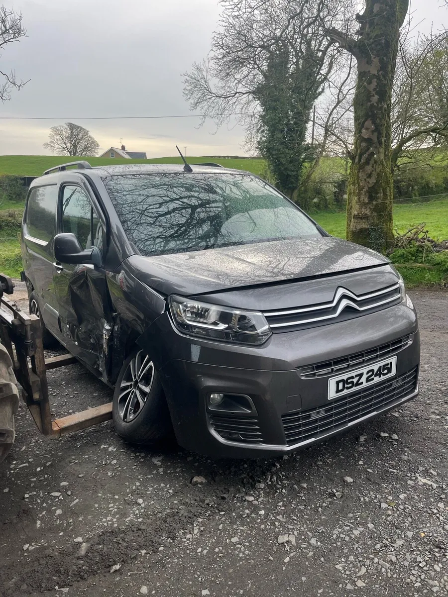 Citroen Berlingo breaking for parts - Image 3