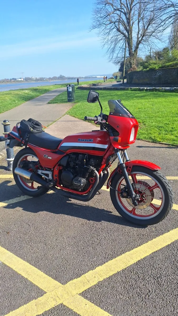 1982 Kawasaki GPz 550 - Image 2