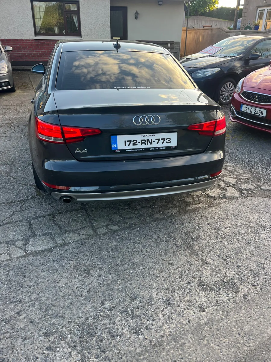 17Audi A4 2.0tdi - Image 2
