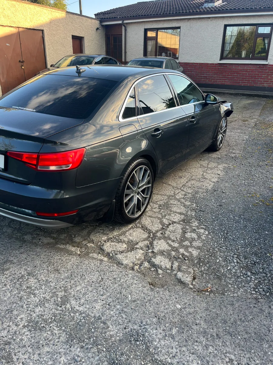 17Audi A4 2.0tdi - Image 2