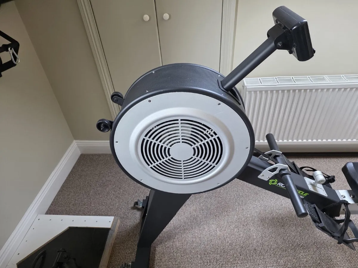 Rowing Machine - Image 3
