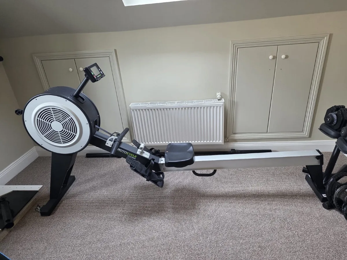 Rowing Machine - Image 1