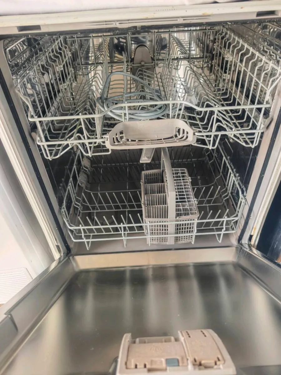 Semi integrated dishwasher Bosch - Image 3