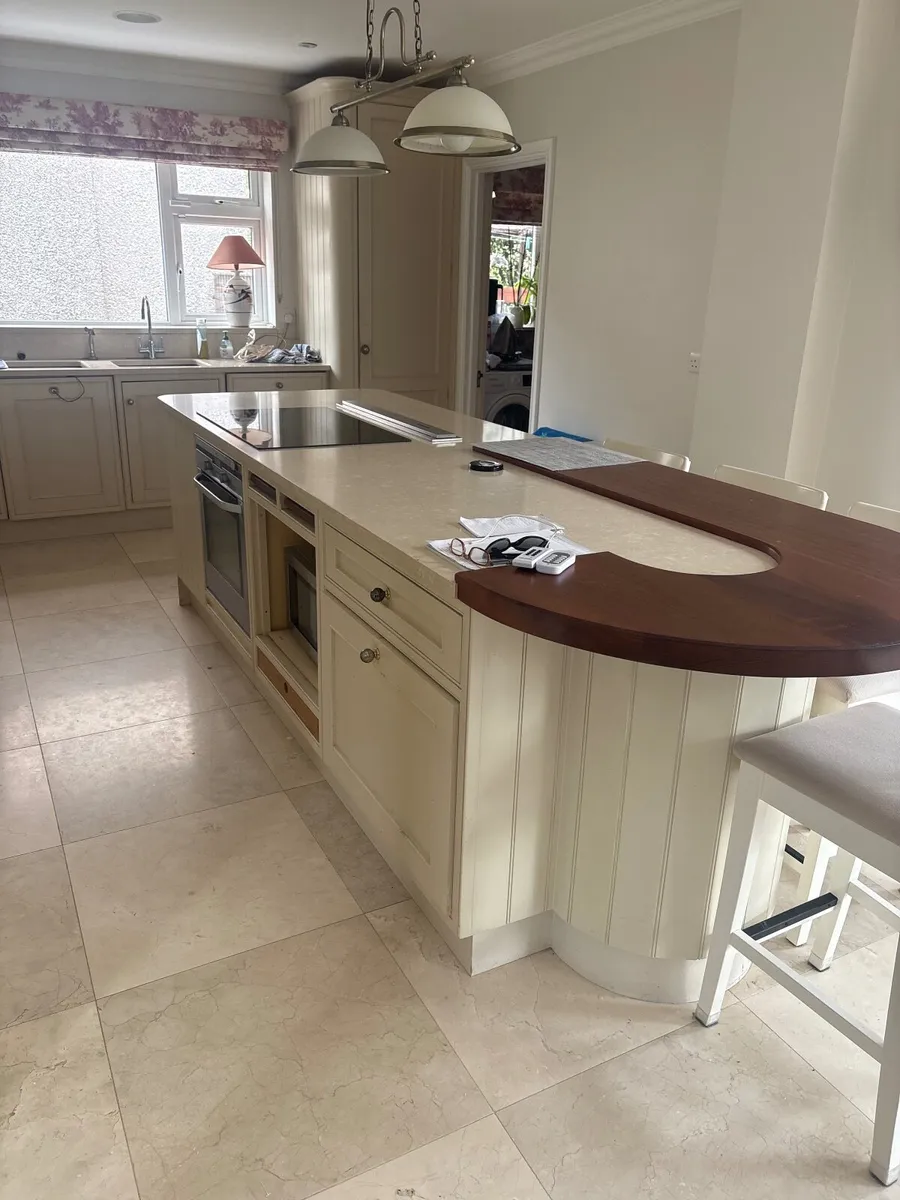 Hand made solid kitchen - Image 4
