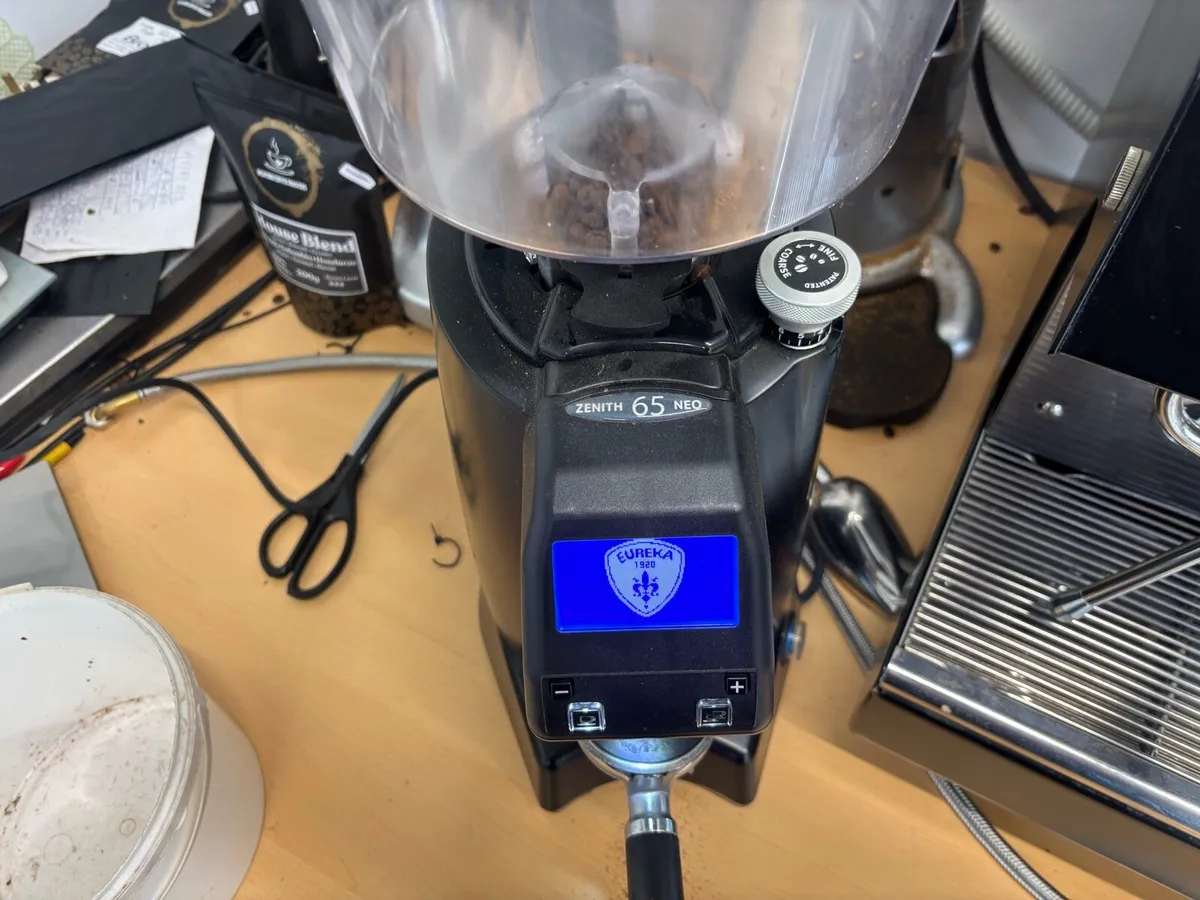 COFFEE MACHINE FIAMMA CARAVEL 2 And GRINDER - Image 3