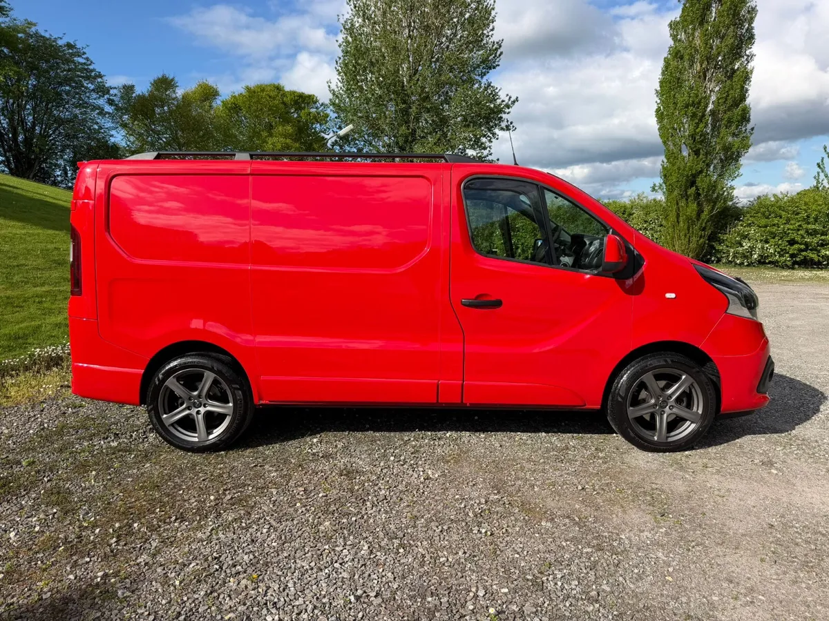 2021 Renault Trafic SL28 on IRISH PLATES - Image 4