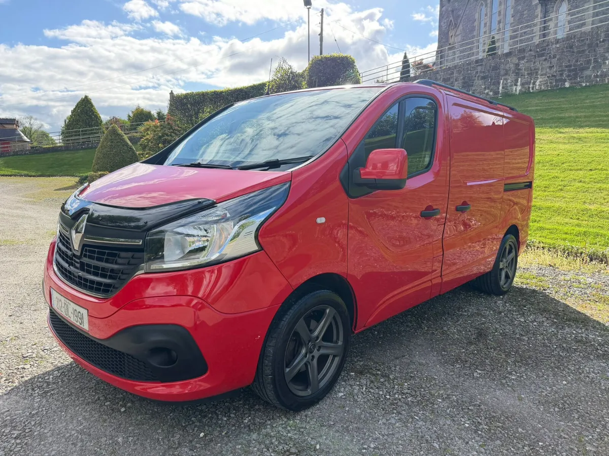 2021 Renault Trafic SL28 on IRISH PLATES - Image 2