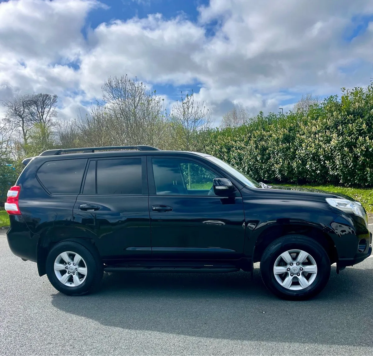 Toyota Land Cruiser - Image 4