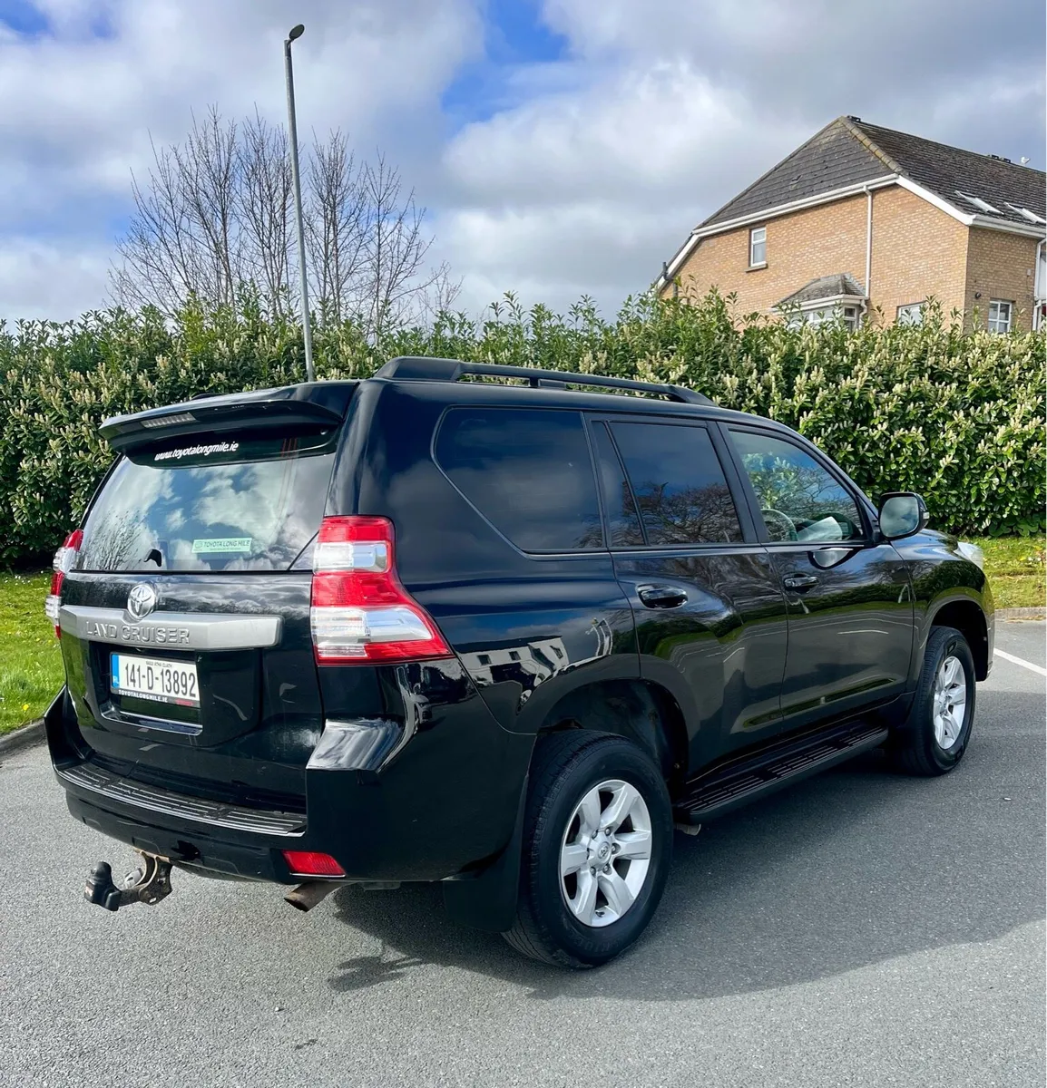 Toyota Land Cruiser - Image 3