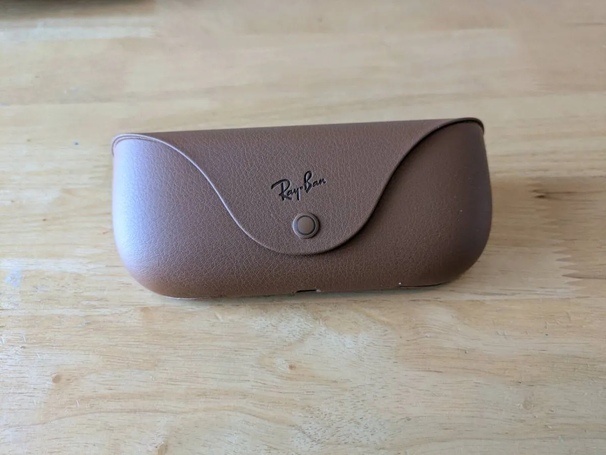 Ray-Ban Meta Wayfarer Smart Glasses - Image 4