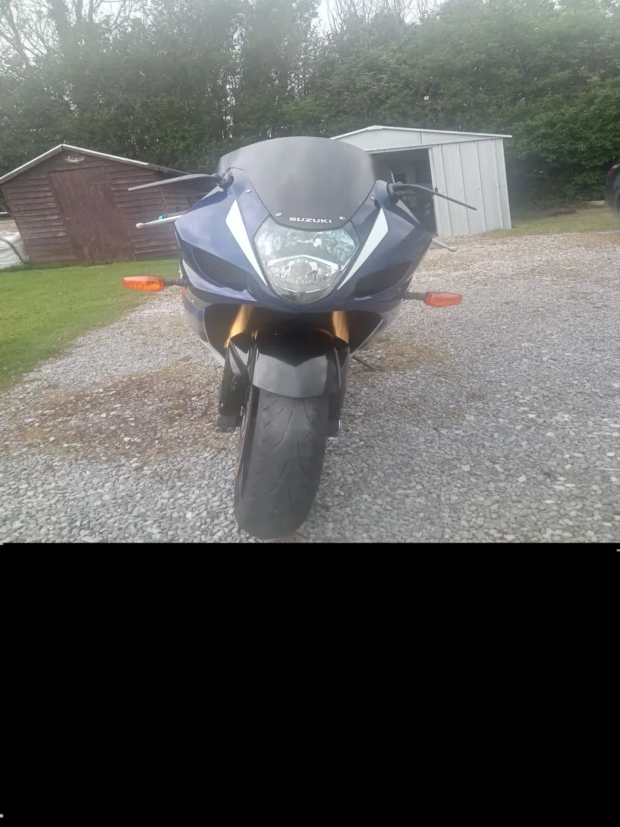 Suzuki gsxr 1000 2004 - Image 2