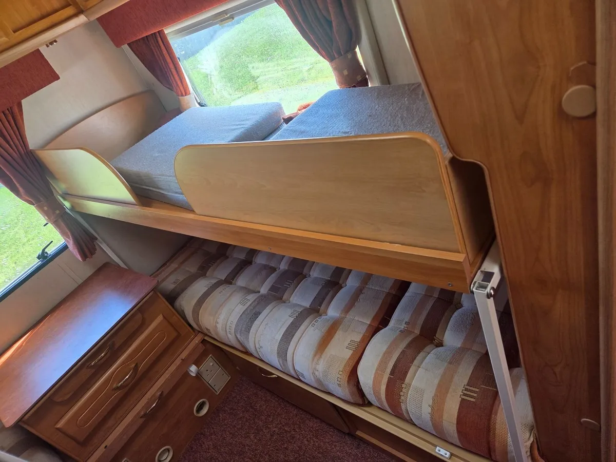 Caravan - Image 4