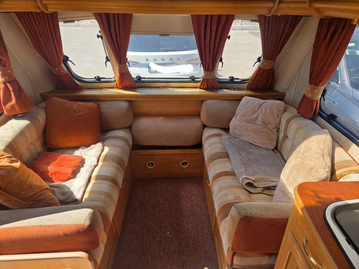 Caravan - Image 2