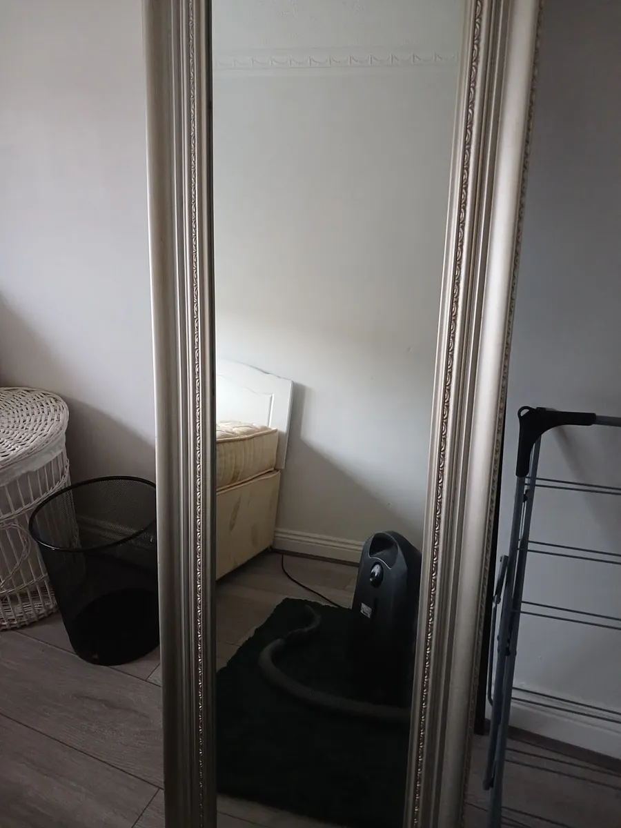 Mirror - Image 1