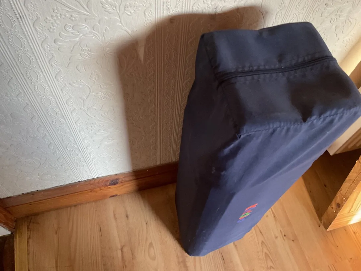 travel cot - Image 2