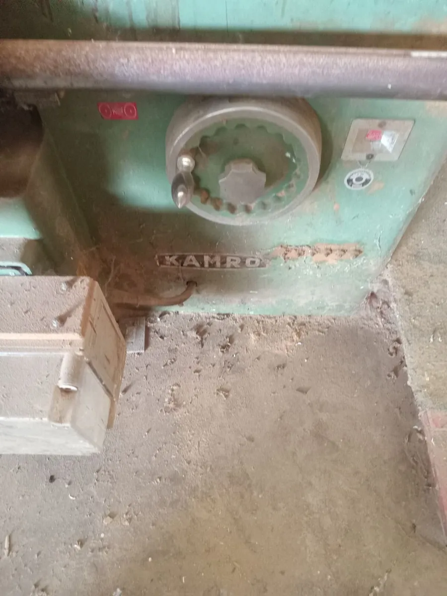 Saw - Image 1
