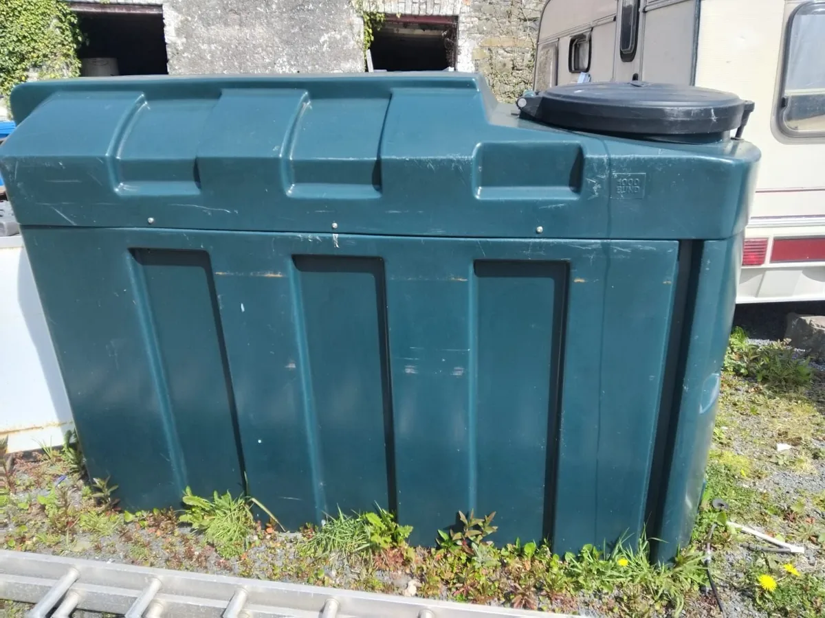 HARLEQUIN SLIMLINE BUNDED OIL TANK 1000L - Image 1