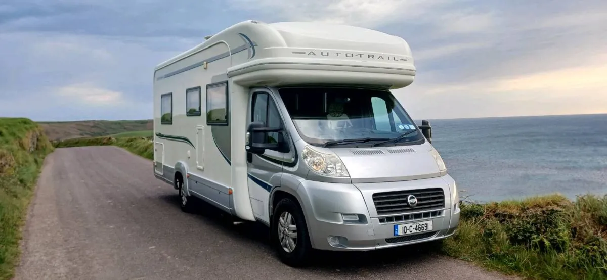 Motor Home. - Image 1