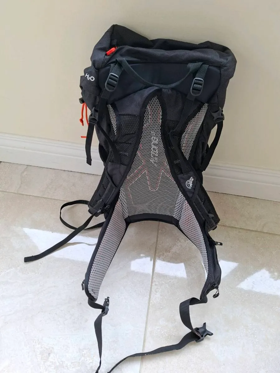 Lowe Alpine Airzone Active 25 Rucksack - Image 3