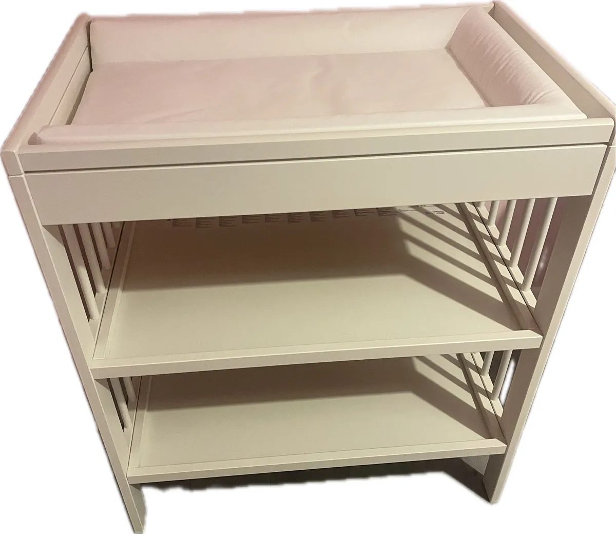 Baby changing unit - Image 1
