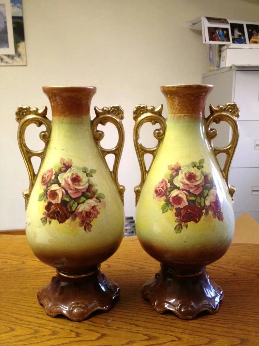 Pair of Ornate antiqueol vases - Image 2
