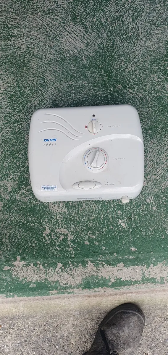 Shower - Image 1