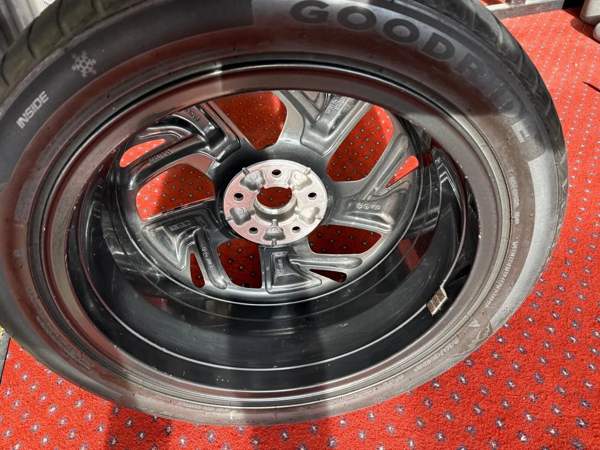 Hyundai Tucson wheel - Image 2